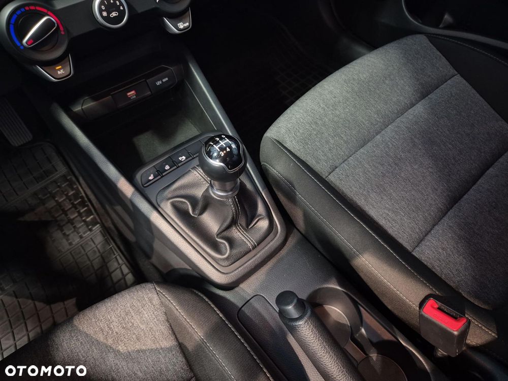 Kia Stonic 1.2 M - 16