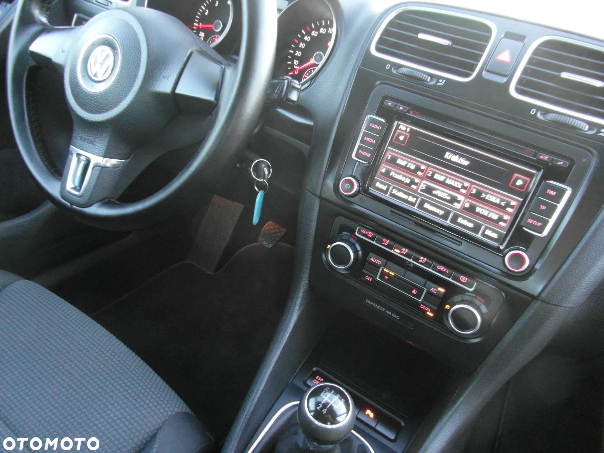 Volkswagen Golf VI 1.6 Comfortline - 22