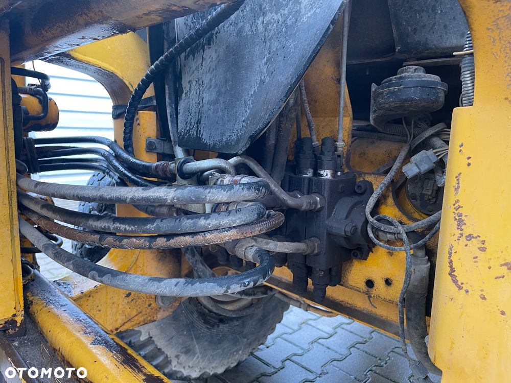 JCB 2CX - 10
