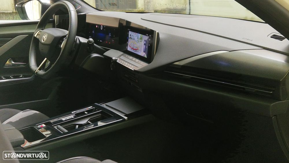 Opel Astra Sports Tourer 1.2 Turbo Auto GS Line - 3