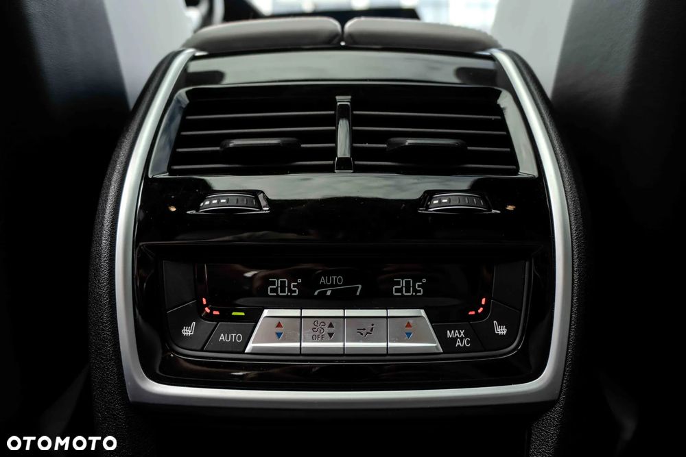 BMW X5 M Competition - 28