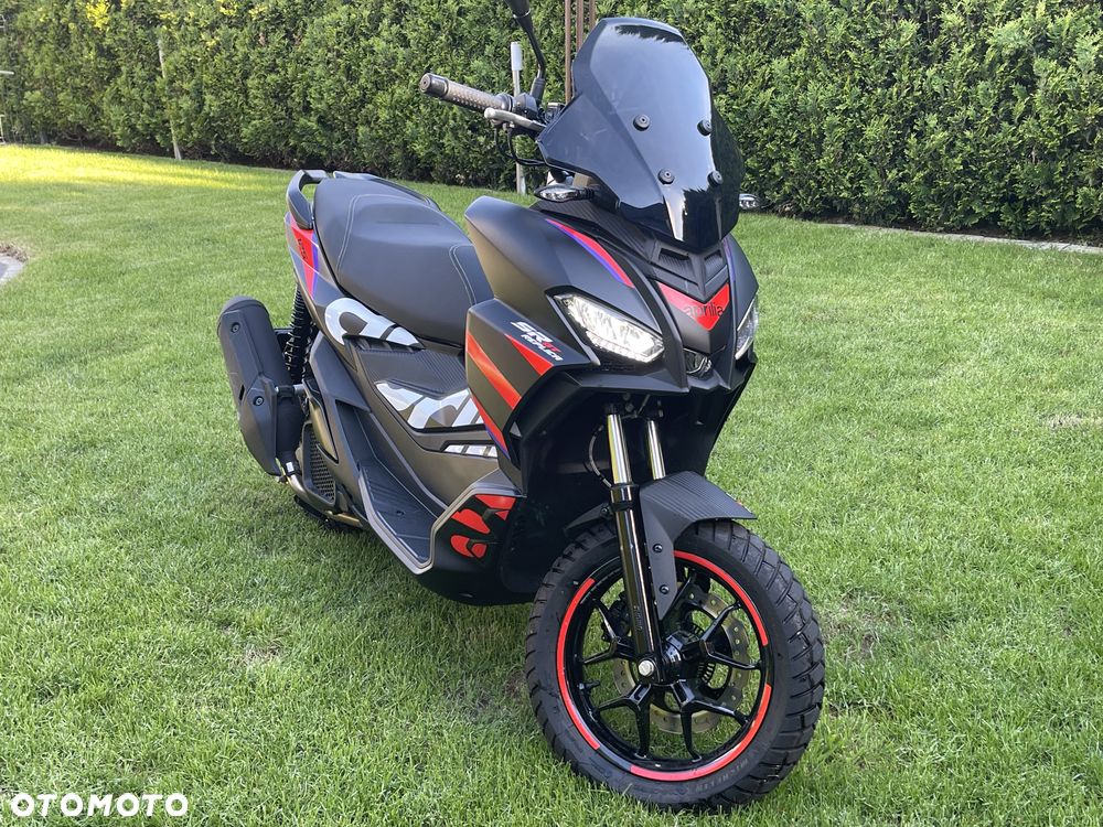 Aprilia SR - 12