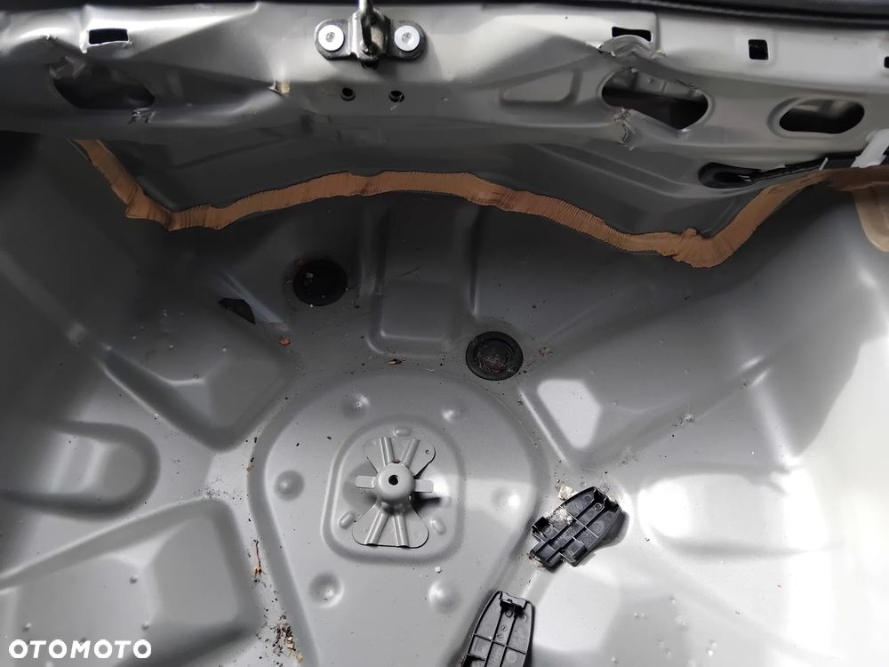 Toyota Yaris Hybrid 1.5 VVT-i GR SPORT - 4