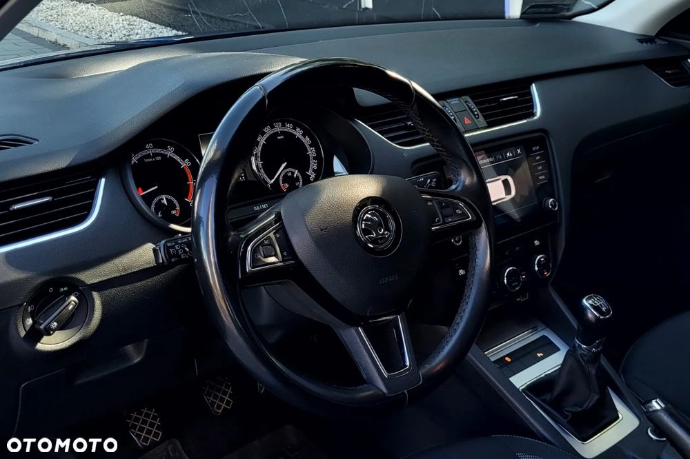 Skoda Octavia 1.4 TSI Ambition - 16