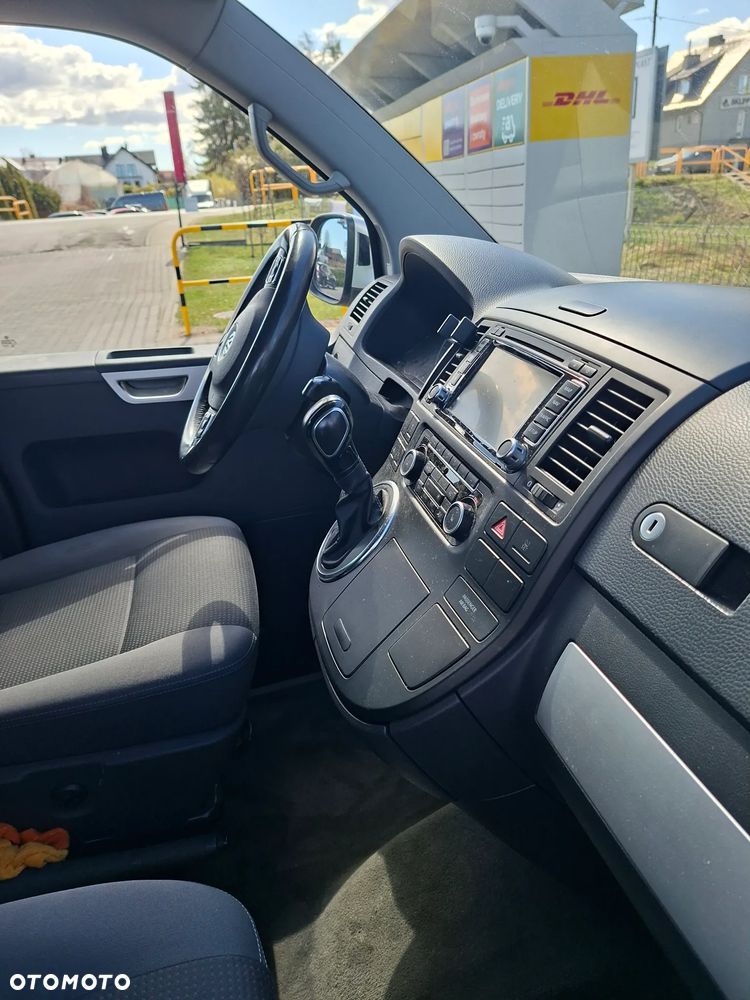 Volkswagen Multivan - 23