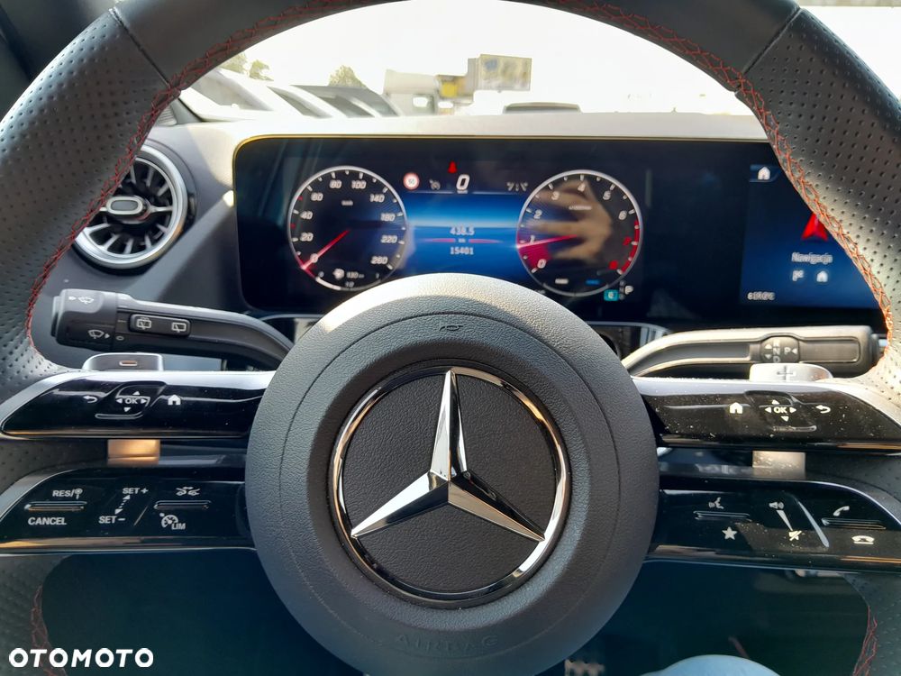 Mercedes-Benz GLA 200 AMG Line - 12