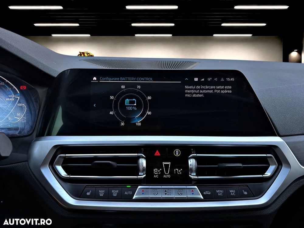 BMW 3 Series 2022 — imagine 38