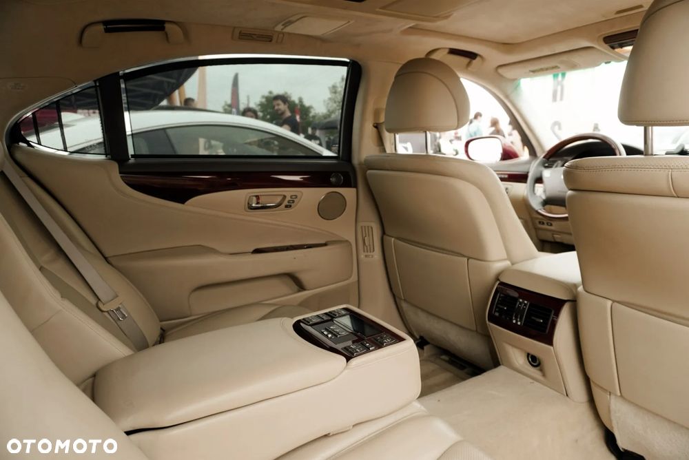 Lexus LS 430 President Line - 16
