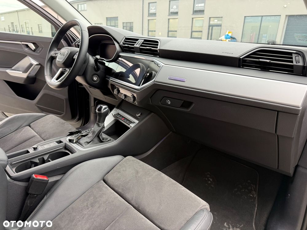 Audi Q3 35 TFSI S tronic - 17