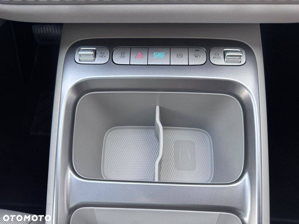BYD Dolphin G Comfort E-CVT - 18