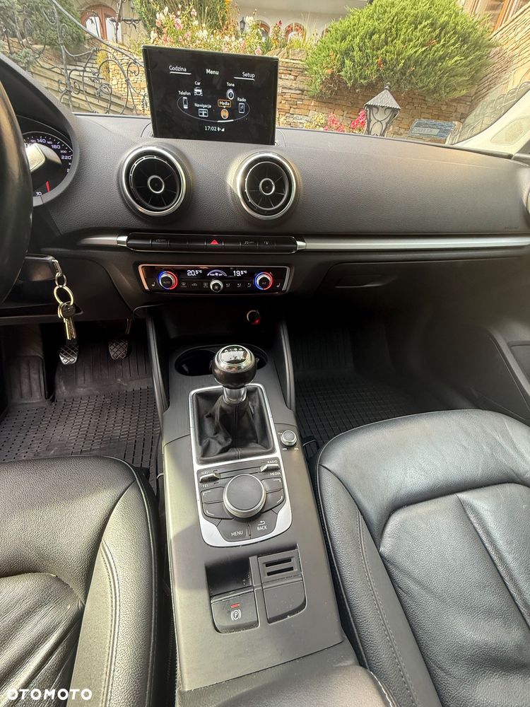 Audi A3 Limousine 1.6 TDI ultra Attraction - 14