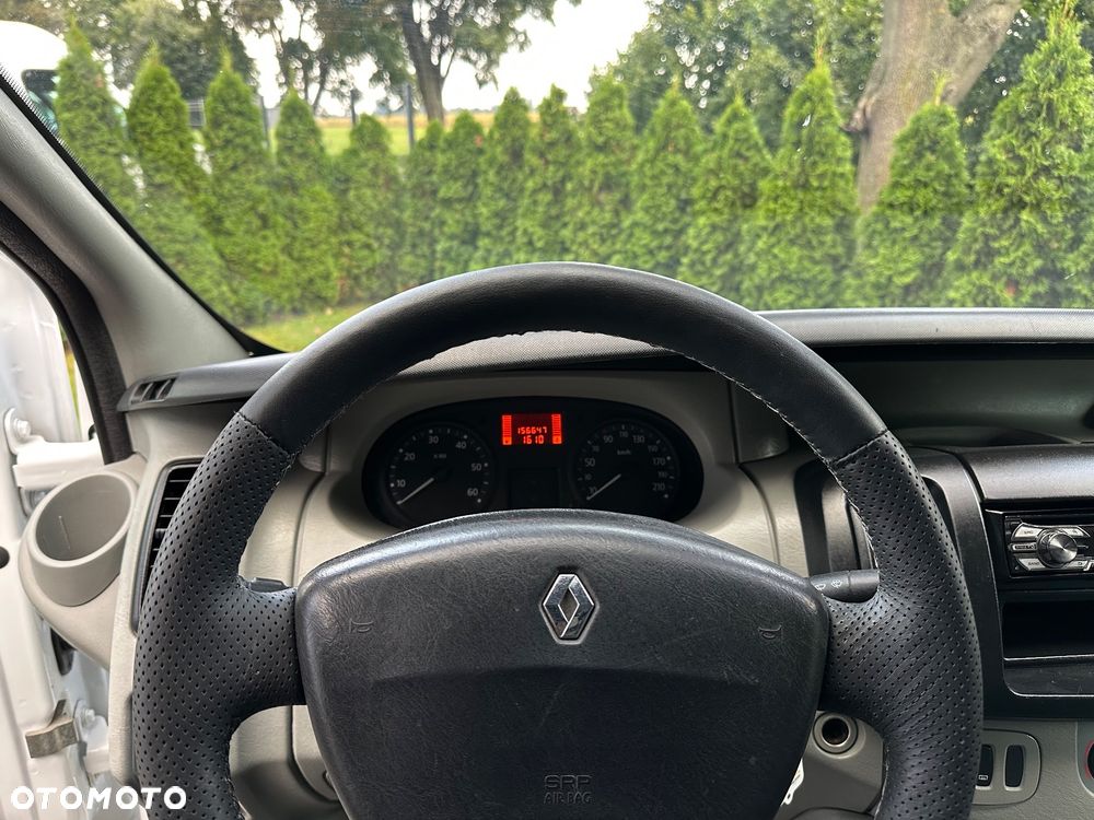 Renault Trafic - 12