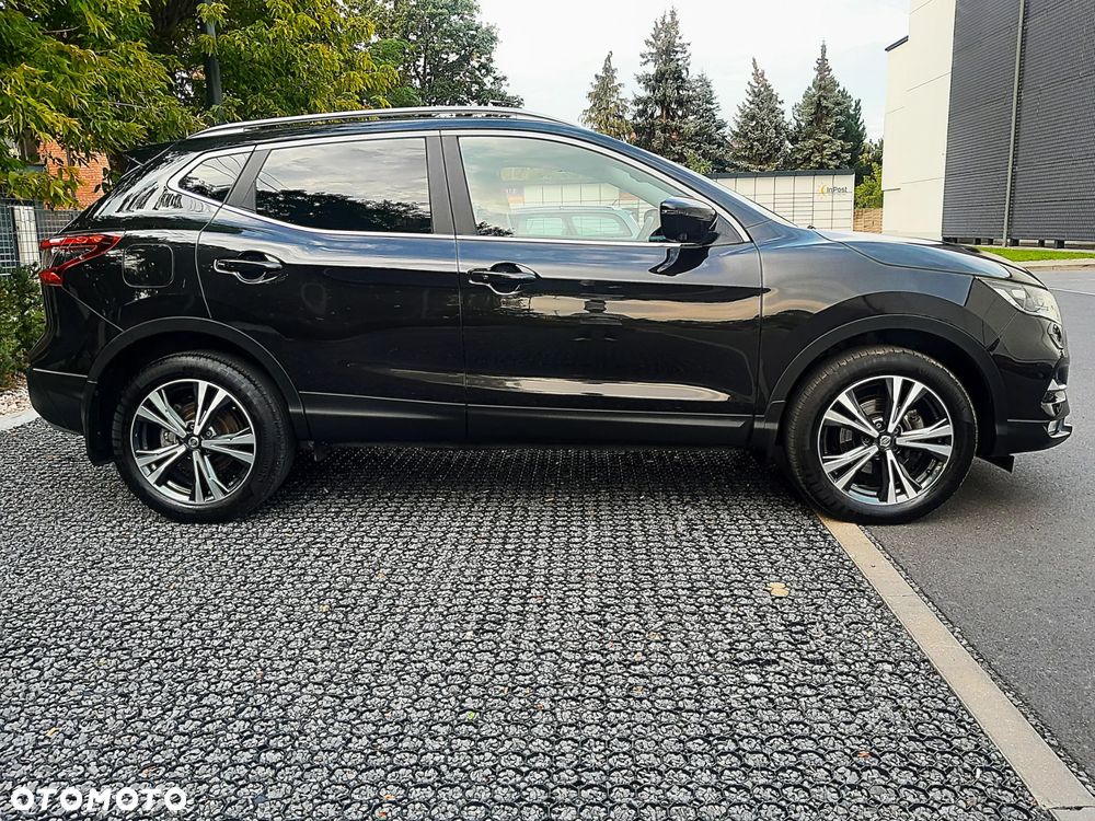 Nissan Qashqai 1.3 DIG-T SHIRO - 5
