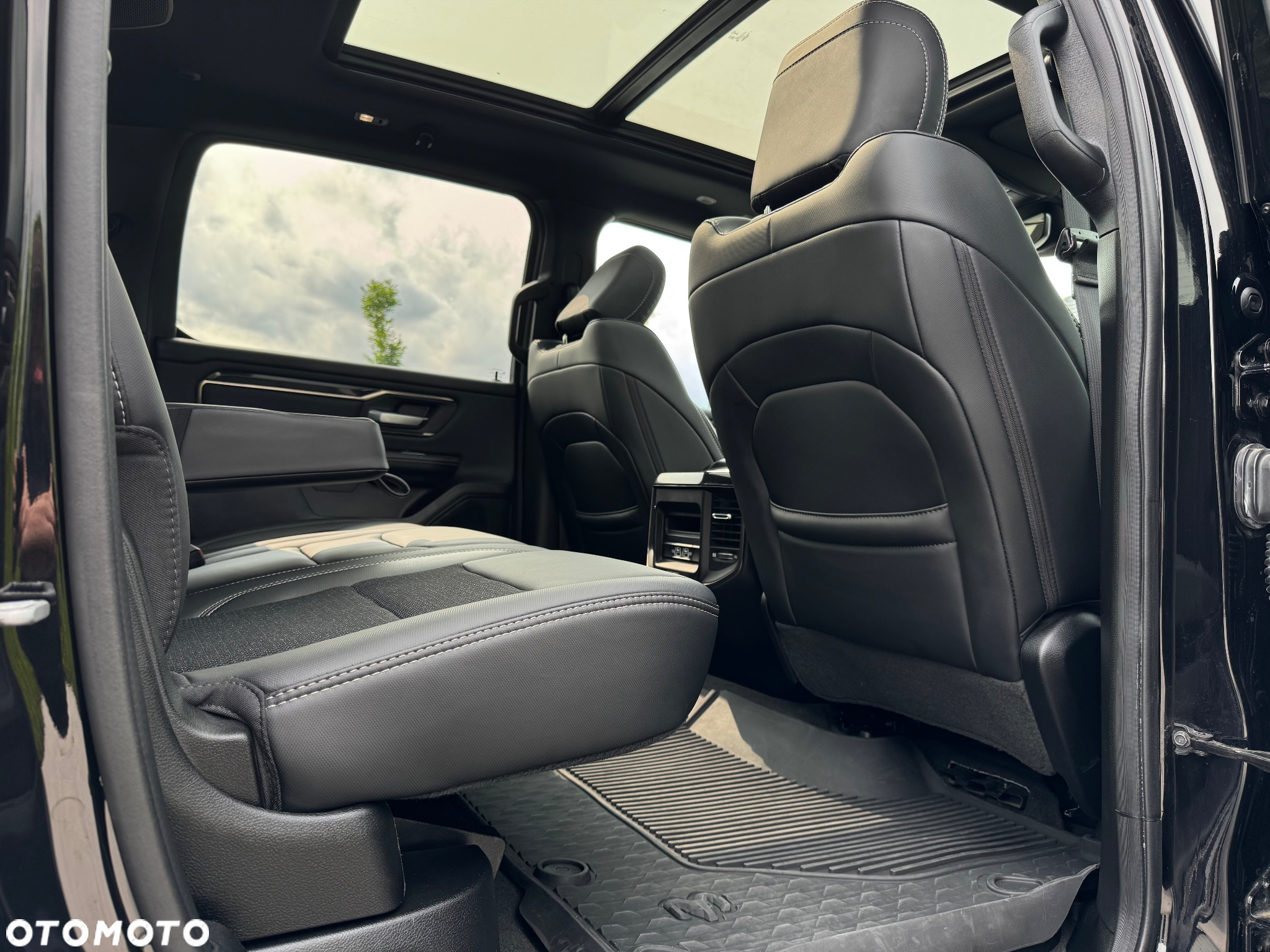 Dodge RAM 1500 5.7 4x4 - 22