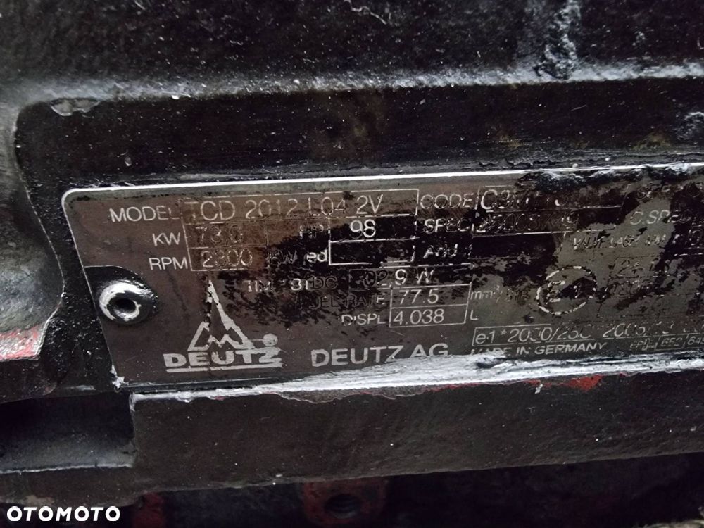 SILNIK SŁUPEK DEUTZ- FAHR AGROTRON K 410 TCD2012L04 2V - 8