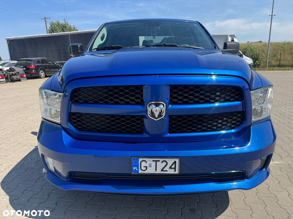 Dodge RAM - 8