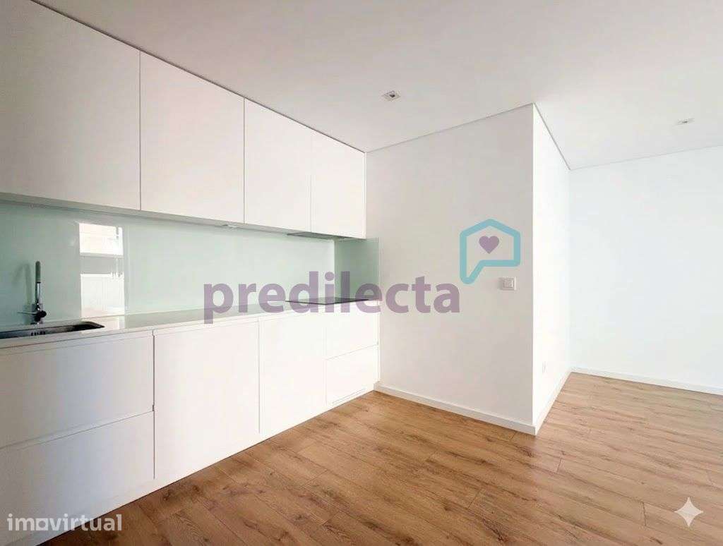 REF4179 - T2 Kit com garagem, um quarto com suite  – Hospital de S. - Grande imagem: 5/13