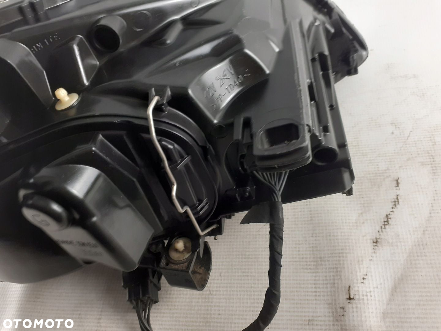 Lampa Volvo lewa XC60 I Bi- xenon skrętny 08-2013r - 6