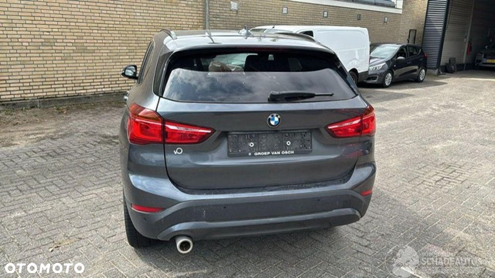 BMW X1 sDrive18i - 1