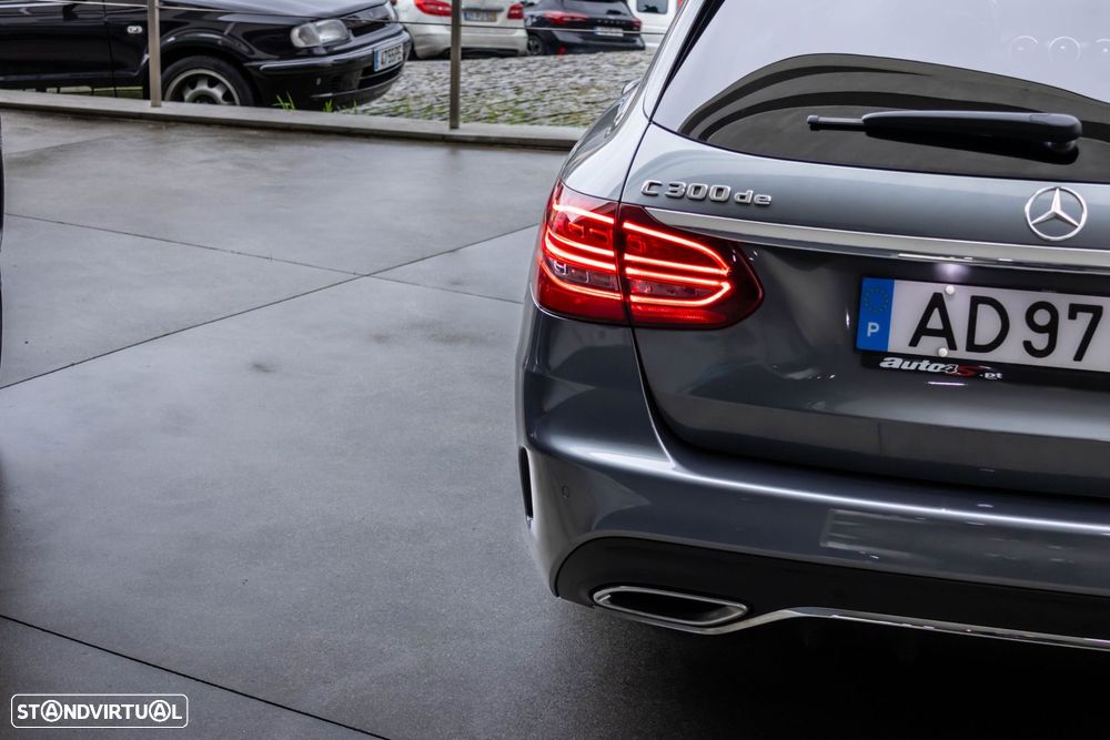 Mercedes-Benz C 300 de AMG Line - 8