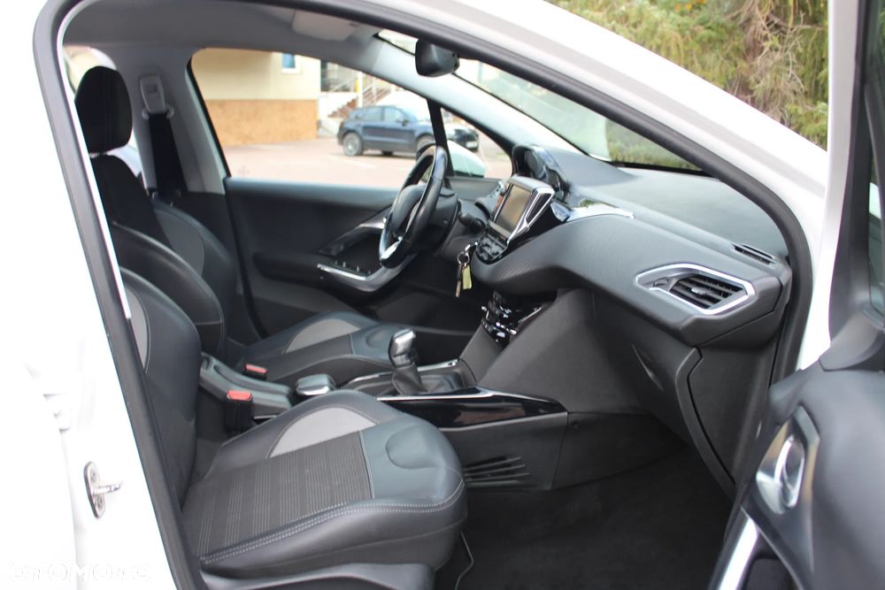 Peugeot 2008 PureTech 110 Stop&Start Allure - 10