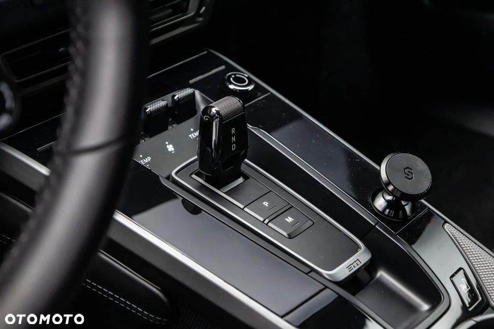 Porsche 911 Carrera 4 PDK - 22