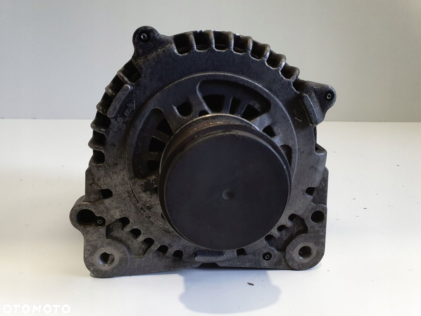 Audi TT 1.8 T ALTERNATOR 028903029G - 3