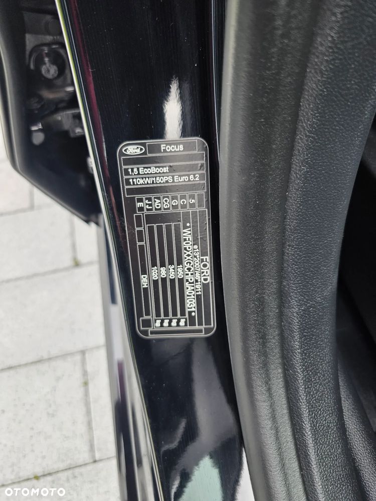 Ford Focus 1.5 EcoBoost ST-Line Business - 36
