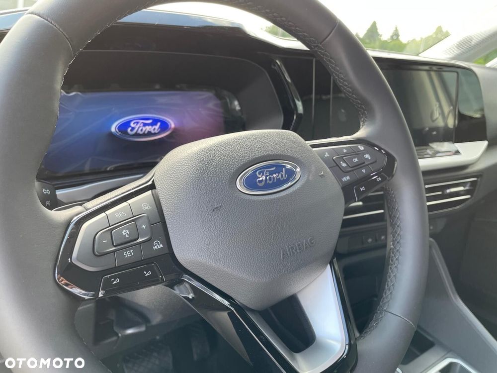 Ford Tourneo Connect - 15