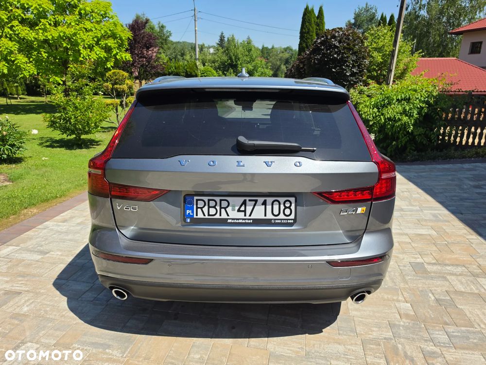Volvo V60 D4 Momentum - 6