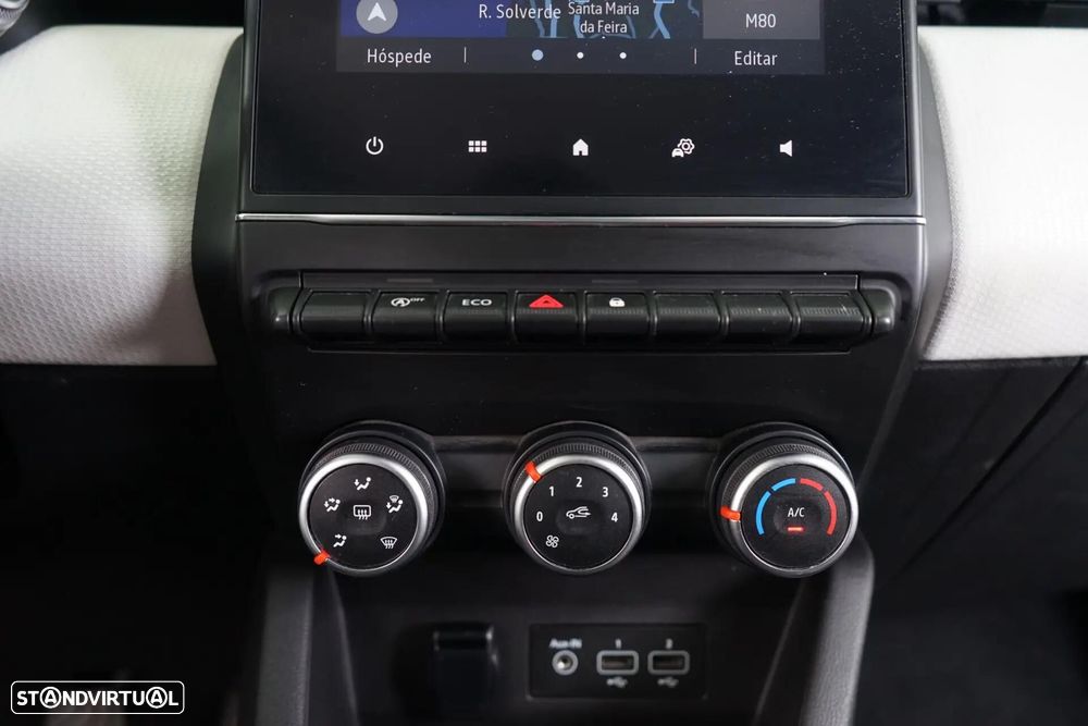 Renault Clio 1.0 TCe Exclusive - 30