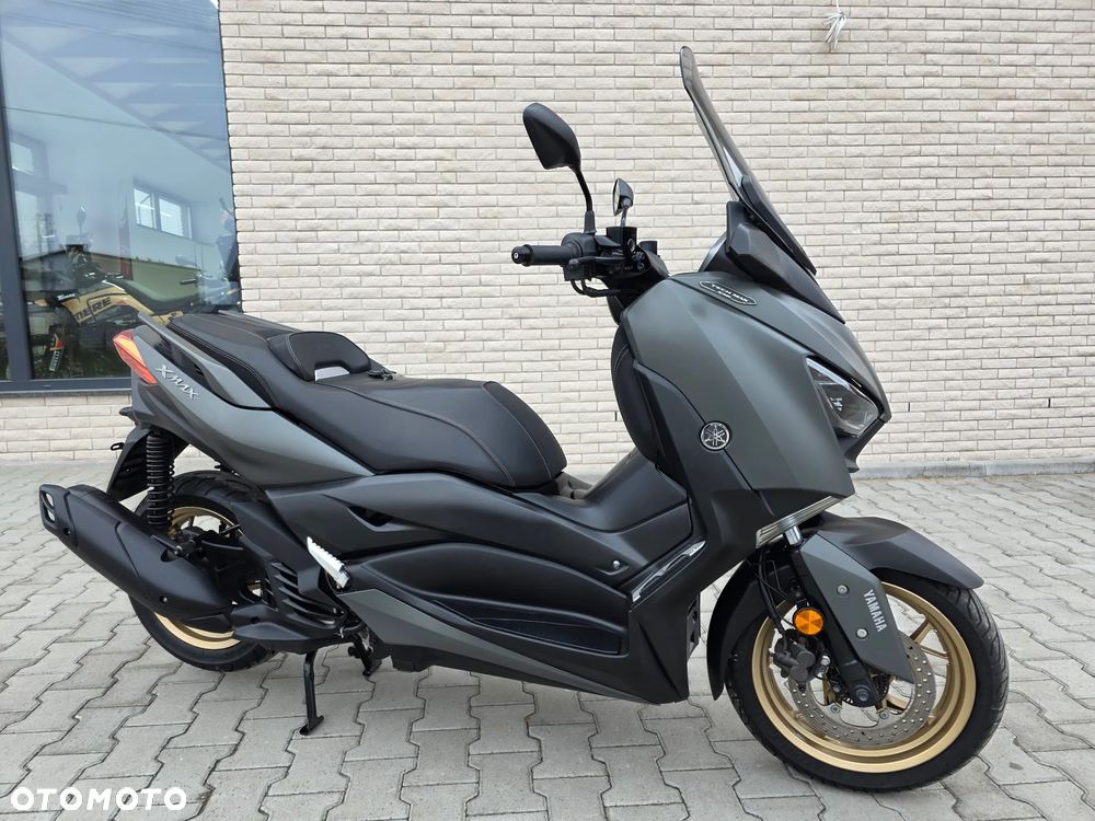 Yamaha X-max - 9