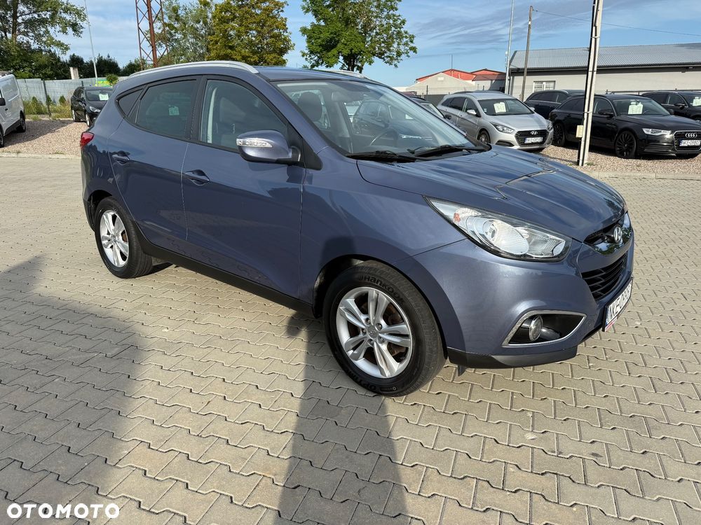 Hyundai ix35 blue 1.6 2WD Finale Gold - 12