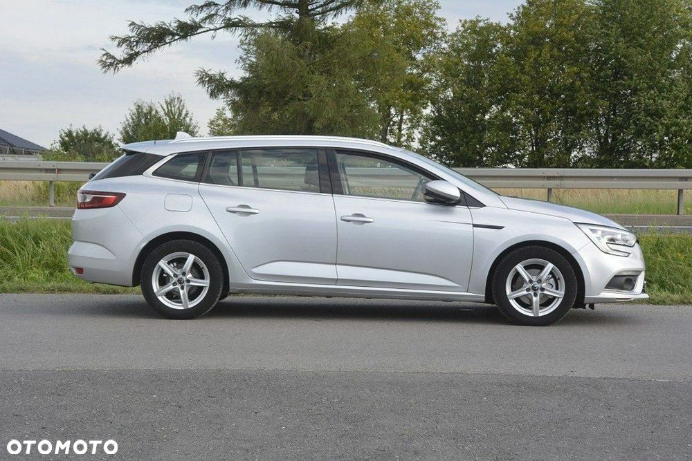 Renault Megane 1.5 dCi Zen - 11