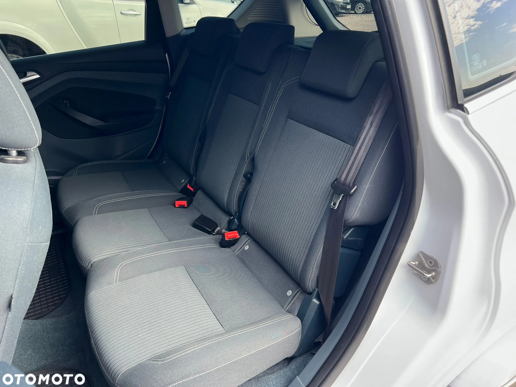 Ford C-MAX 2.0 TDCi Titanium - 29
