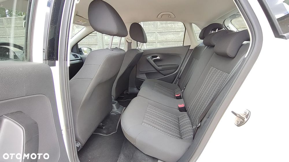 Volkswagen Polo - 7