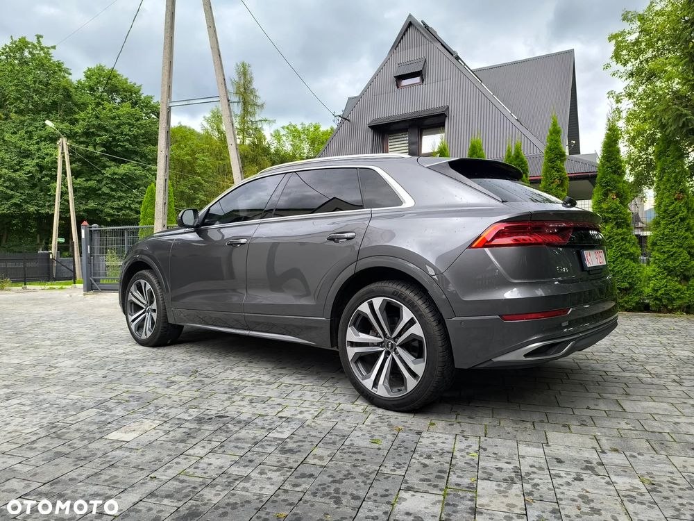 Audi Q8 55 TFSI quattro tiptronic - 5