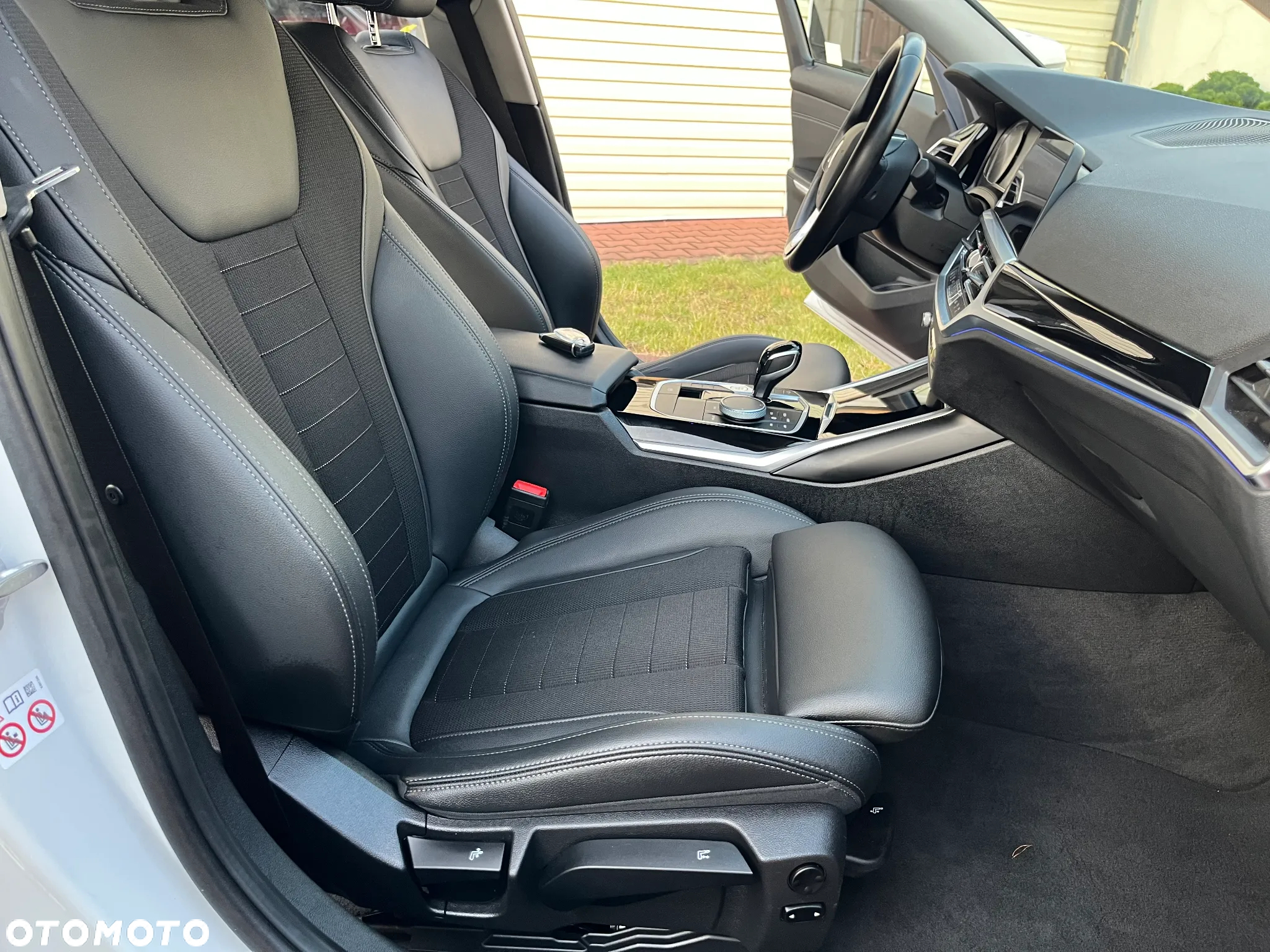 BMW Seria 3 320i Sport Line - 26