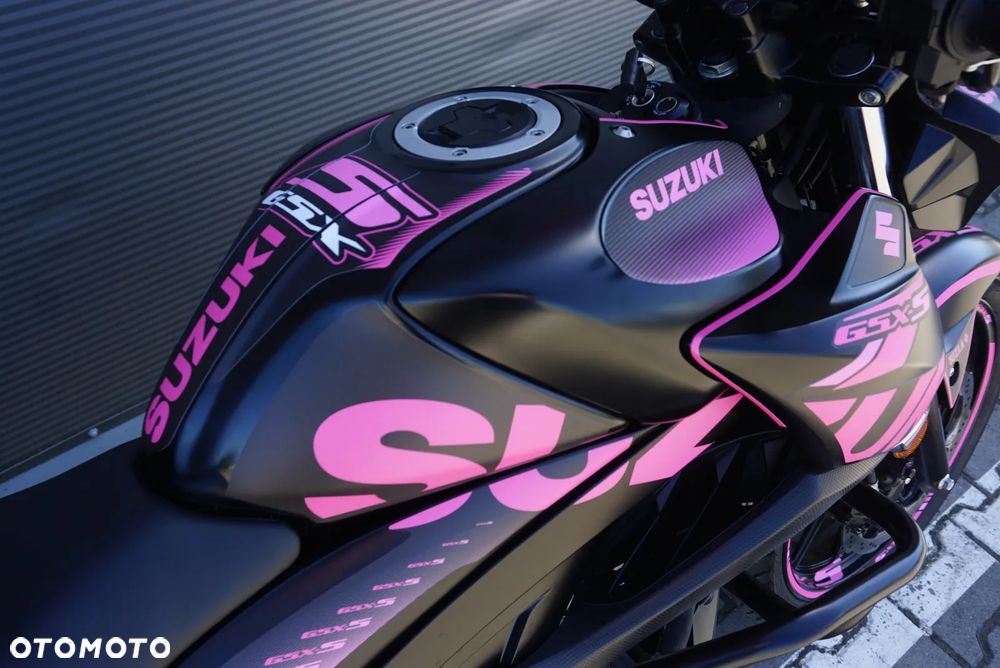 Suzuki GSX - 5