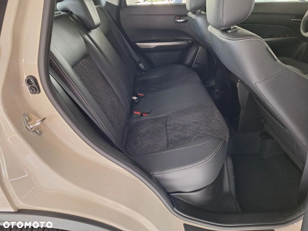 Suzuki Vitara 1.4 Boosterjet mHEV Elegance 2WD - 22