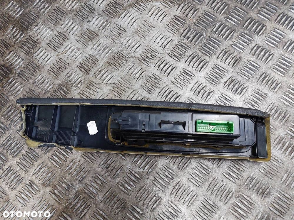 PANEL STEROWANIA SZYB VOLVO S80 I - 3