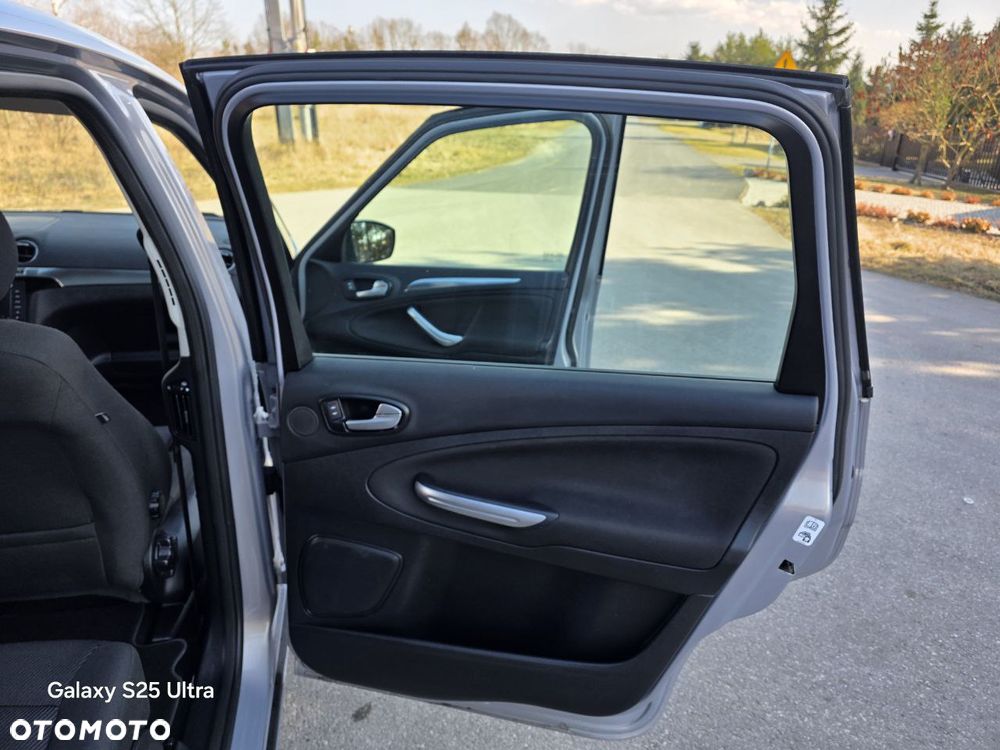 Ford S-Max 2.0 TDCi DPF Titanium - 17