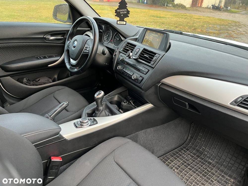BMW Seria 1 116i Sport Line - 12