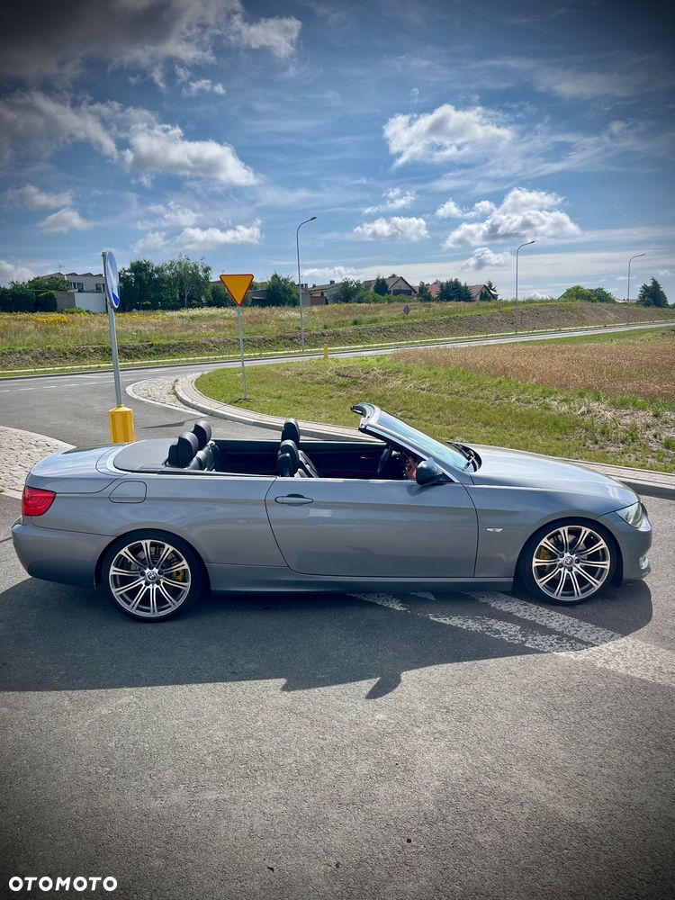 BMW Seria 3 325d - 19