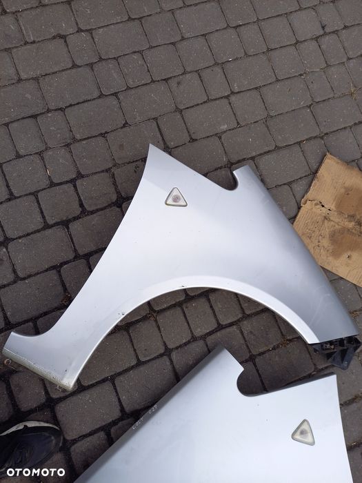 Błotnik przedni prawy mitsubishi colt cz3 06r lakier 02d bez korozji - 2