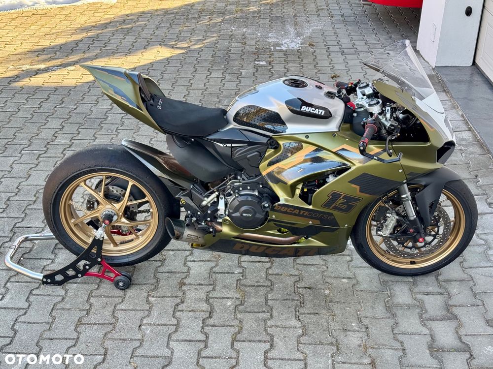 Ducati Panigale V2 - 2