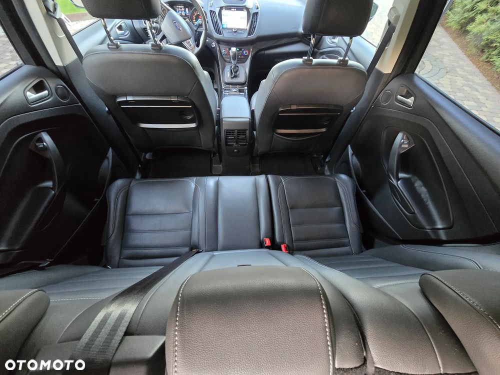 Ford Kuga 2.0 TDCi 4x4 Titanium - 19