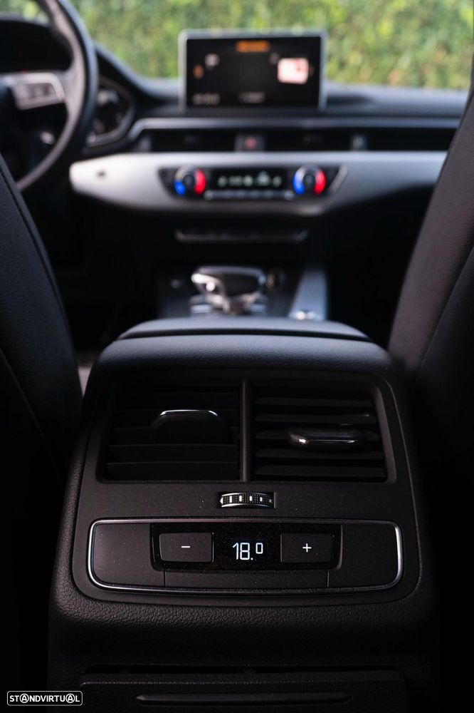 Audi A4 Avant 2.0 TDI S tronic - 11