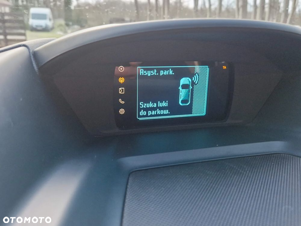 Ford C-MAX - 22
