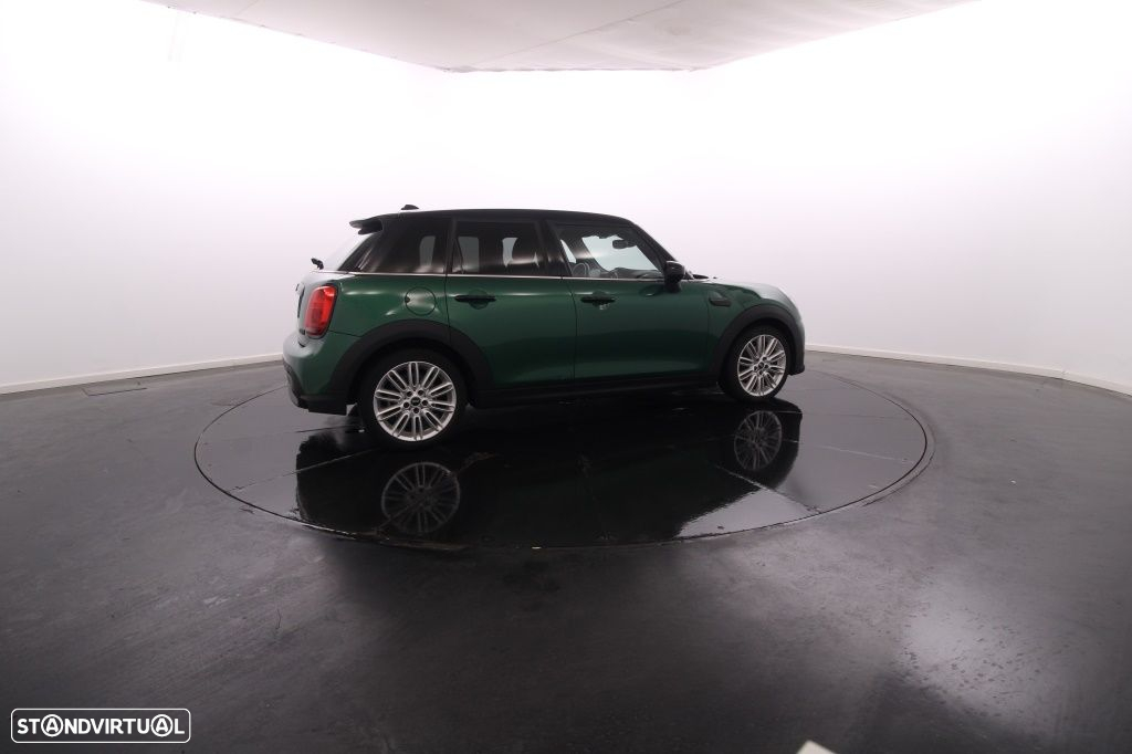 MINI 5 Portas Cooper Classic Auto - 8
